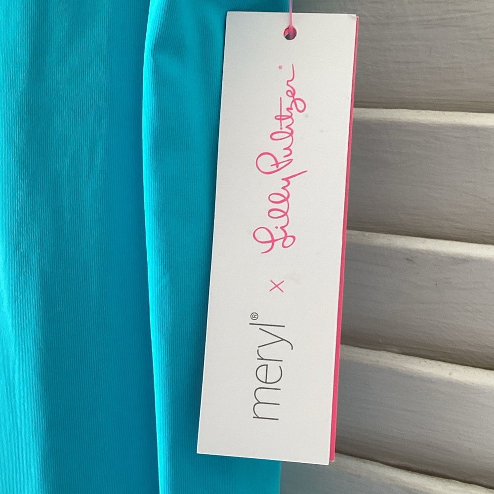 Lilly Pulitzer Sleeveless Scoop Tank in Bright Turquoise - Picture 2 of 3